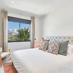 アパート Mirador De Hills By Interhome エステポナ